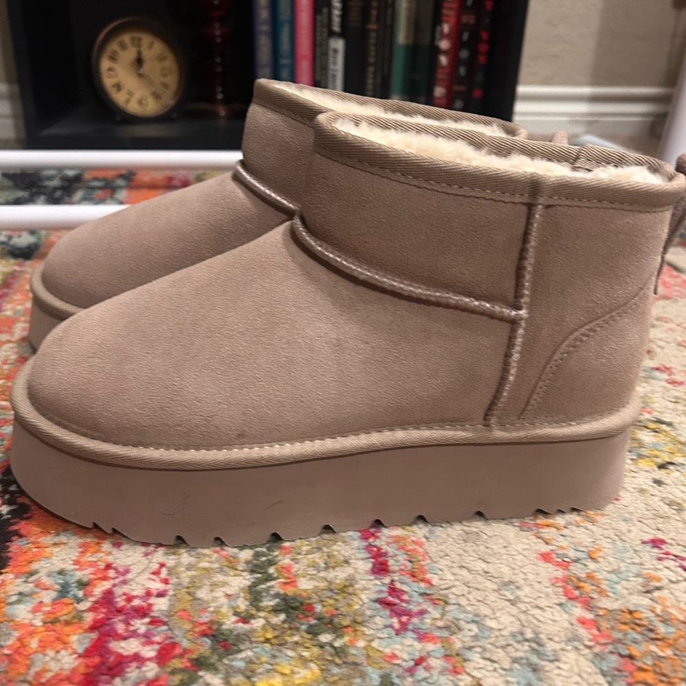 Women's Tan Platform Boots